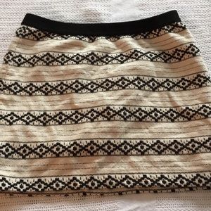 Black & white skirt